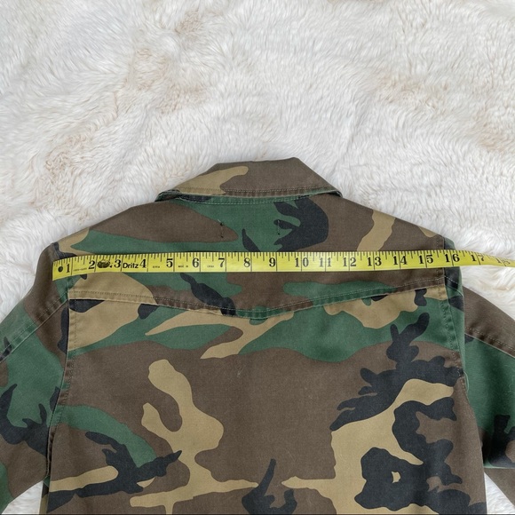Urban Outfitters Cargo Jacket - Picture 11 of 12